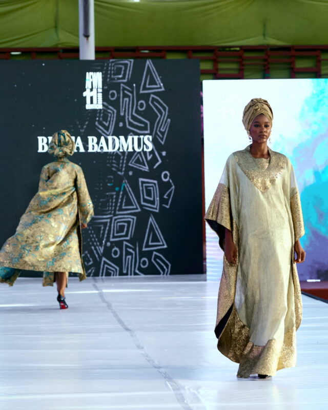 Didi Brocade Set in Gold