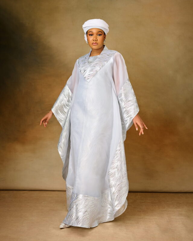 Didi Brocade Set in White & Silver